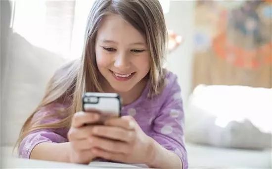 家长手机如何监控孩子的手机(如何对孩子的手机进行监控)