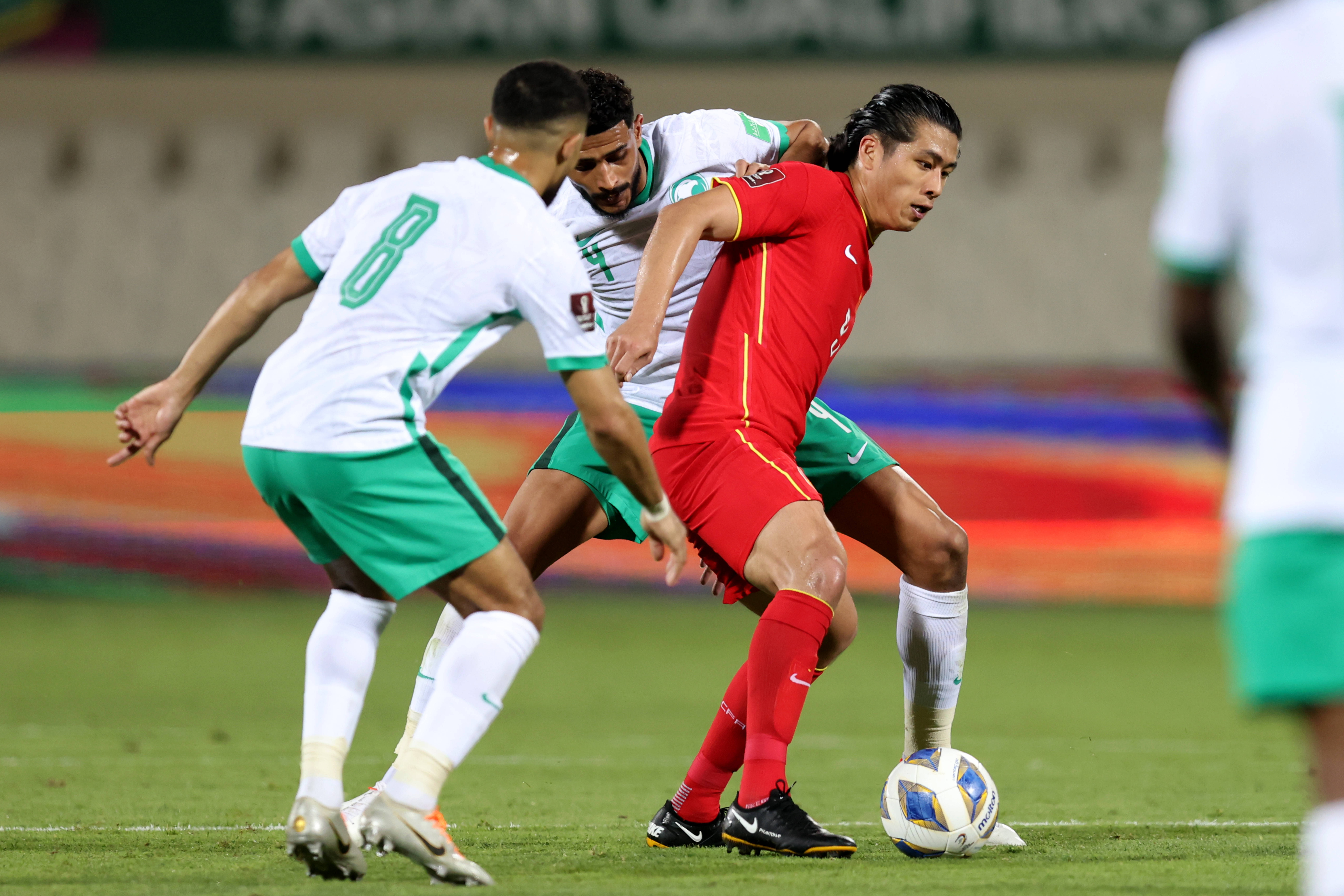 中国对沙特足球比赛几点开始(中国对沙特足球比赛几点开始比赛)