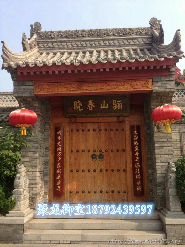 大门朝西要什么牌匾(大门朝西宜用什么颜色)