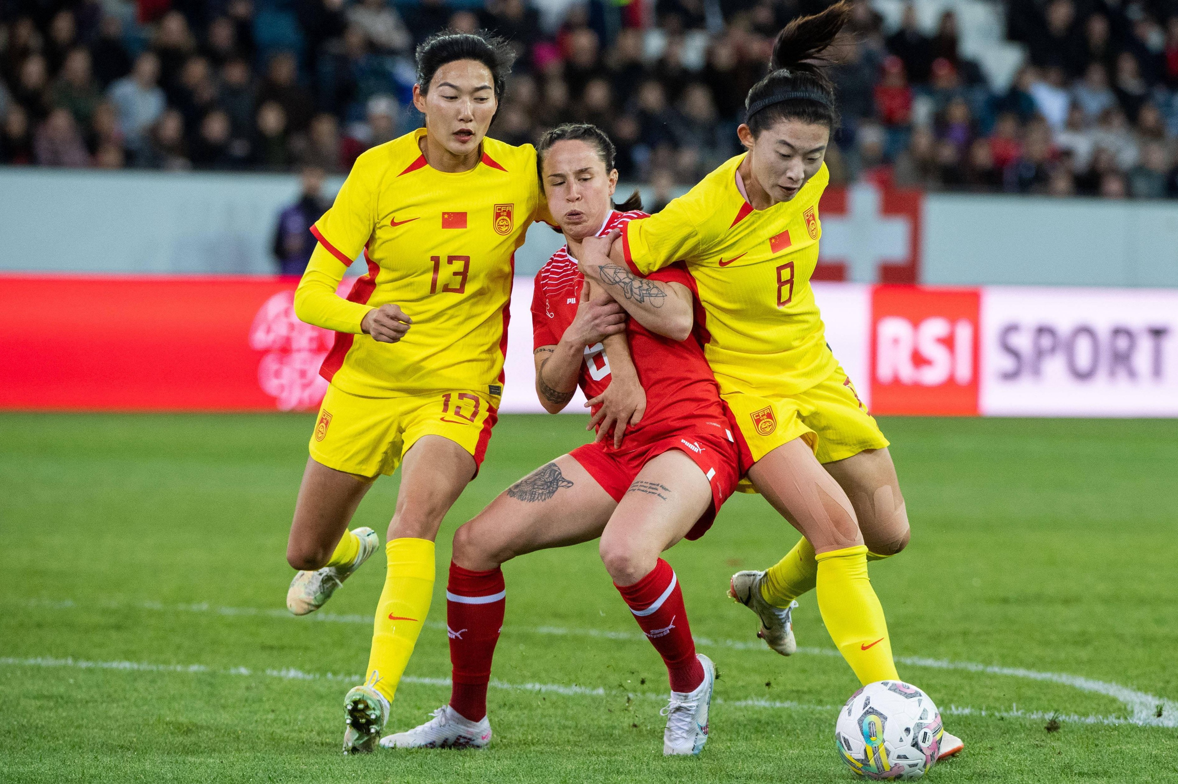 中国女足vs日本女足(中国女足vs日本女足u16比赛上半场)